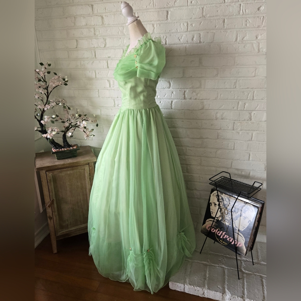 CLEARANCE Vtg 1960s Flower Ball Gown, Fairy, Romantic, Victorian, Wedding, Prom - Picture 5 of 14